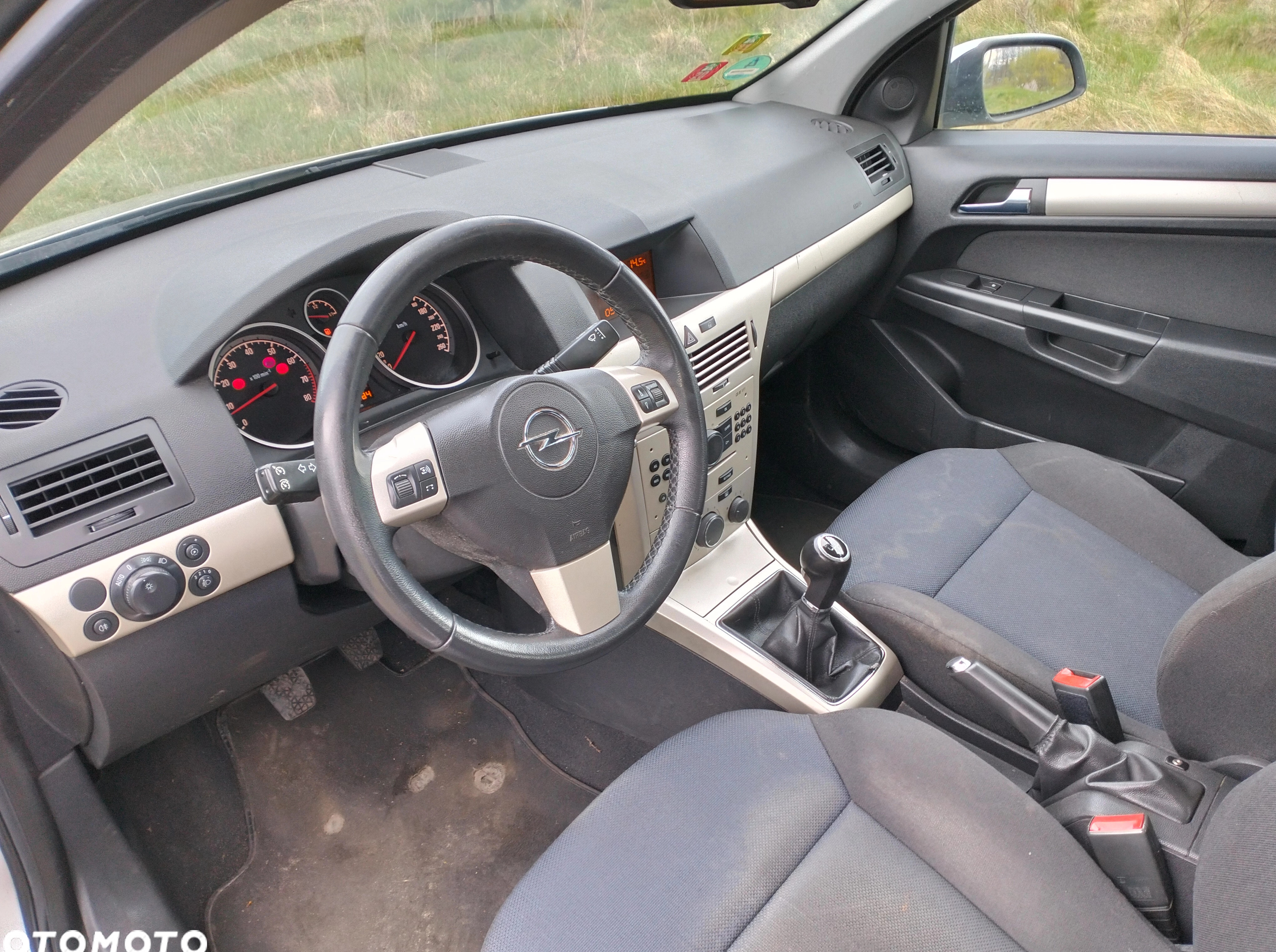 Opel Astra cena 8999 przebieg: 203100, rok produkcji 2008 z Chojnów małe 742